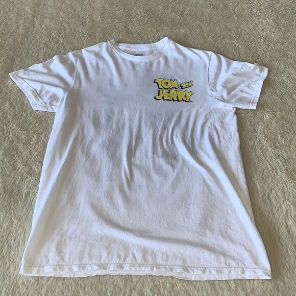 Tom and Jerry white graphic tee. Size Medium - Picture 5 of 16
